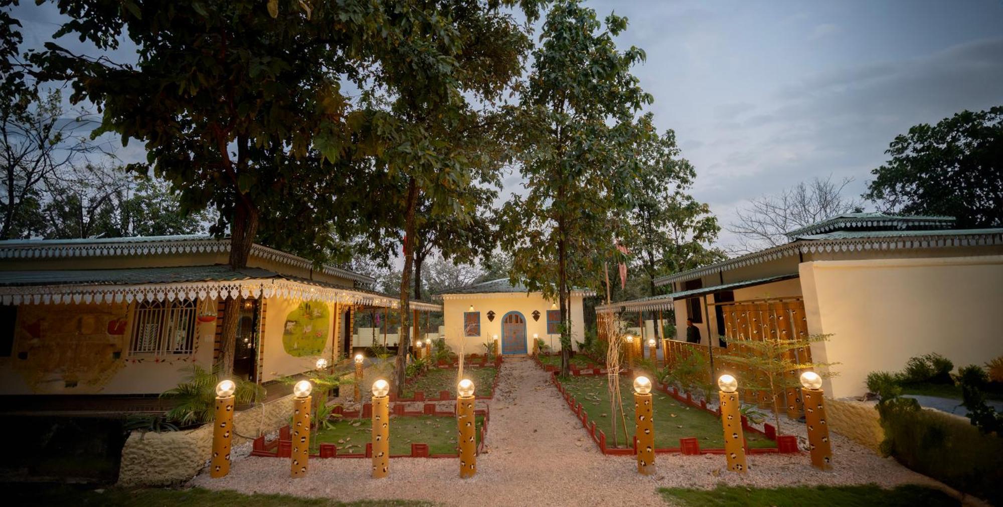 Palash The Jungle Resort Gondia المظهر الخارجي الصورة